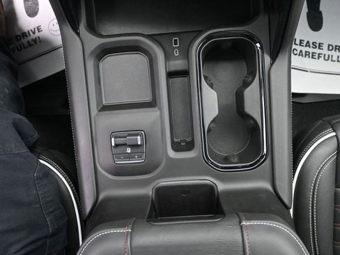 Used 2026 GMC Sierra 2500 AT4X image 35