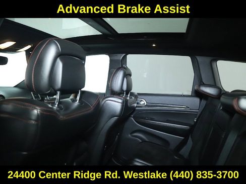 Used 2017 Jeep Grand Cherokee Trailhawk w/ Trailhawk Luxury Group AWD/4WD image 16