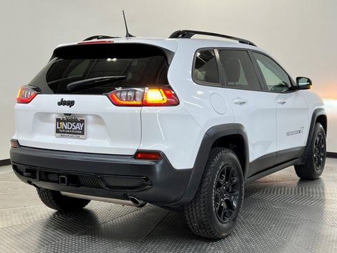 Used 2022 Jeep Cherokee Latitude w/ Sun & Sound Group image 7