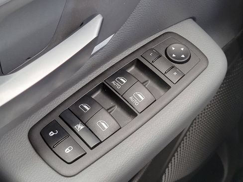 Used 2022 RAM 1500 Big Horn AWD/4WD image 24