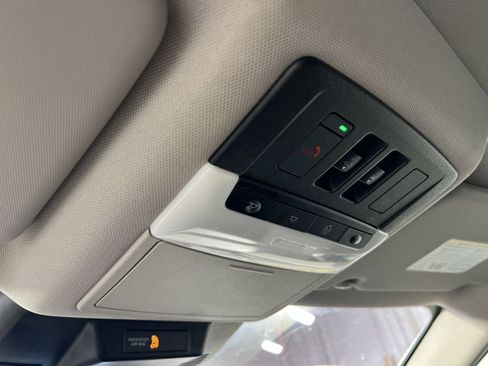 Used 2023 Nissan Rogue SV w/ SV Premium Package image 35