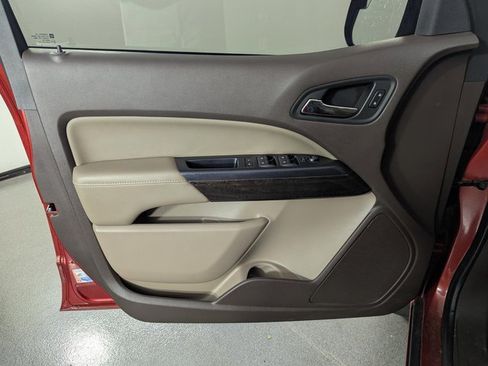 Used 2016 GMC Canyon SLT w/ Driver Alert Package image 9