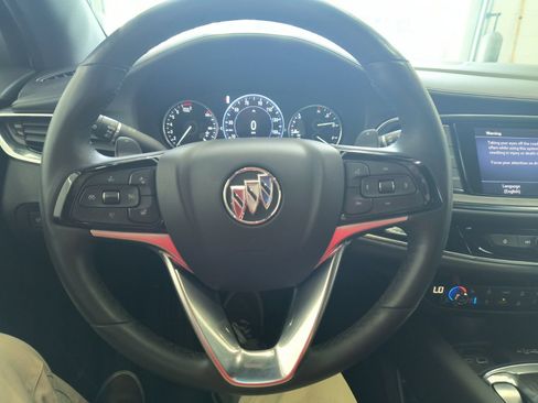 Used 2023 Buick Enclave Avenir w/ Avenir Technology Package AWD/4WD image 31