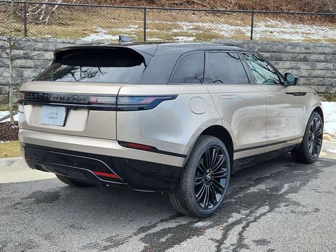 New 2026 Land Rover Range Rover Velar Dynamic SE image 2