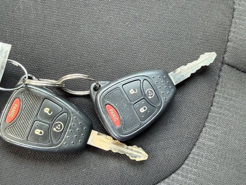 Used 2015 Jeep Wrangler Unlimited Sahara AWD/4WD image 23