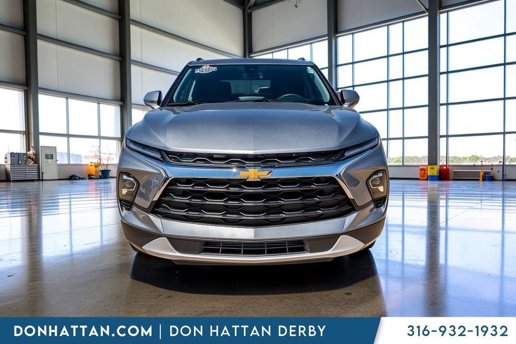 Used 2023 Chevrolet Blazer LT w/ Convenience Package FWD image 27