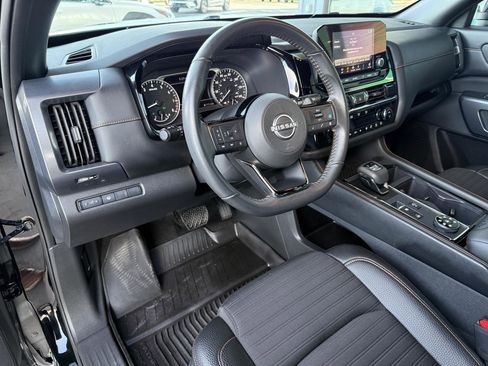 Used 2023 Nissan Pathfinder Rock Creek image 14