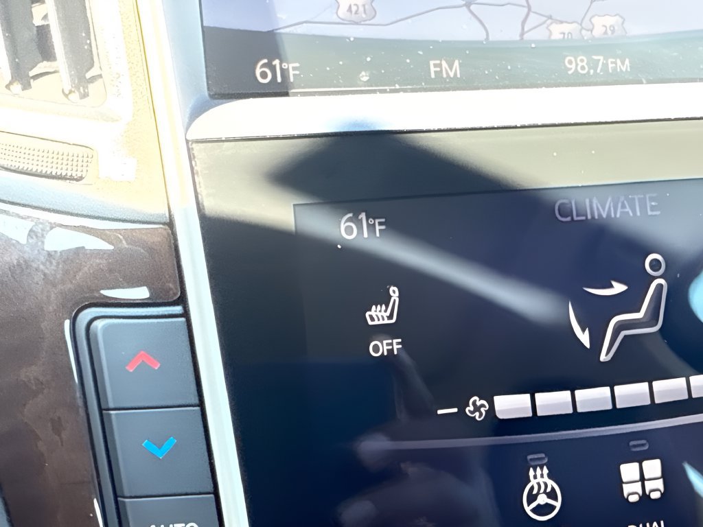 Used 2018 INFINITI Q50 Luxe w/ Essential Package (3.0T Luxe) RWD image 19