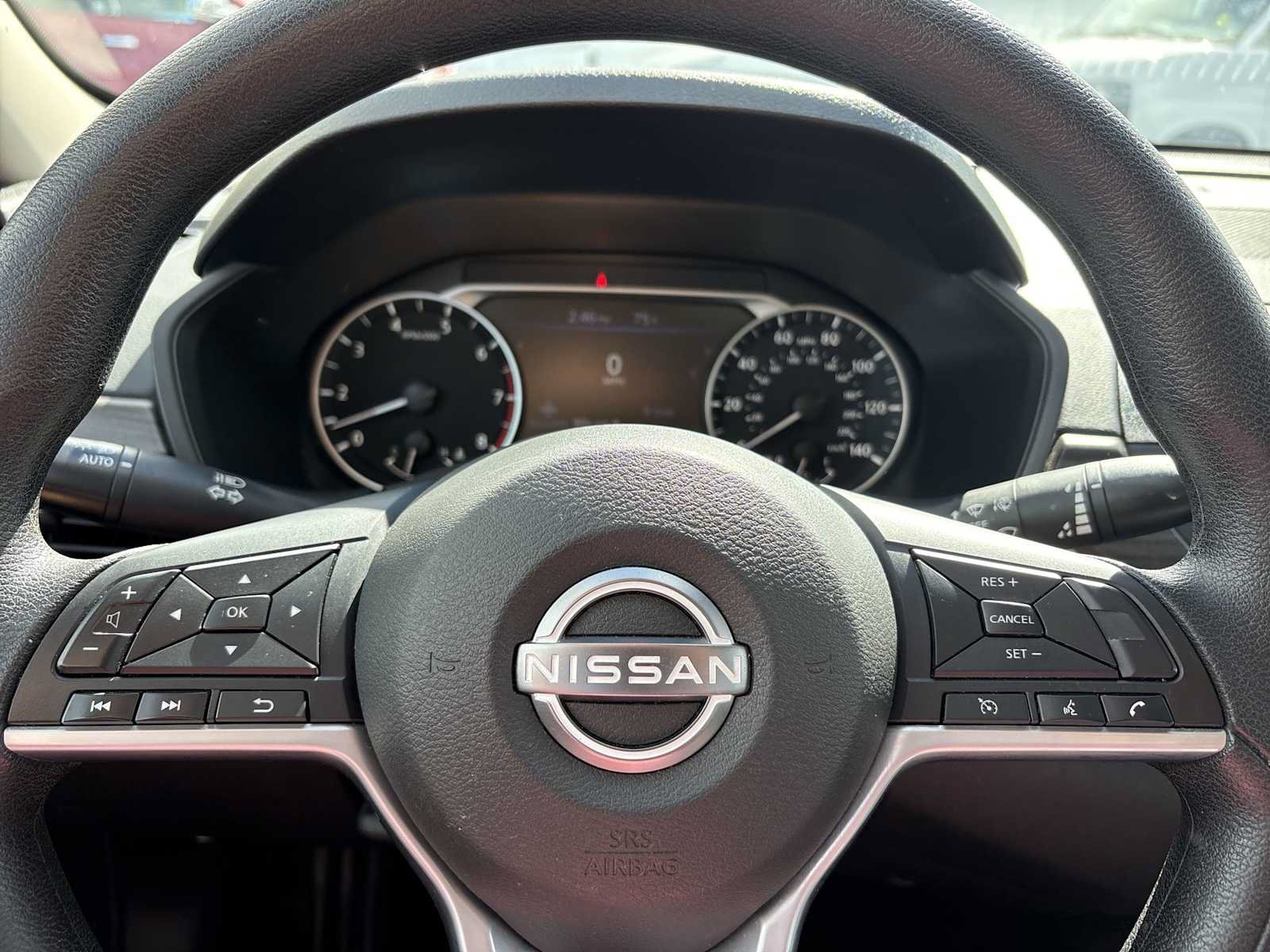 Used 2025 Nissan Altima 2.5 SV AWD/4WD image 11
