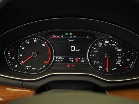 Used 2023 Audi Q5 2.0T Premium w/ Convenience Package image 10