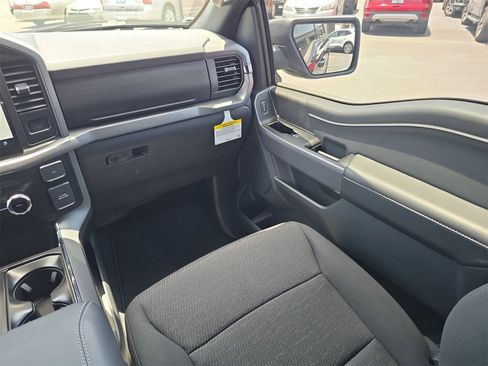 New 2025 Ford F150 XLT w/ Equipment Group 301A Standard image 12