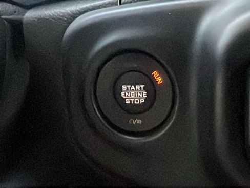 Used 2021 Jeep Wrangler Unlimited Sport image 31