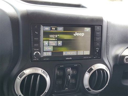 Used 2014 Jeep Wrangler Unlimited Sahara w/ Dual Top Group image 20