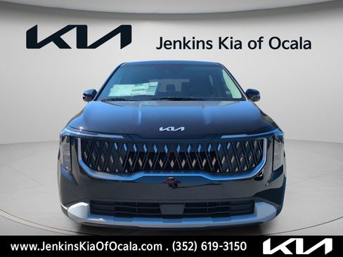 New 2026 Kia Carnival FWD image 8