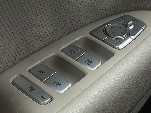 Used 2020 Genesis G70 3.3T w/ Elite Package image 32