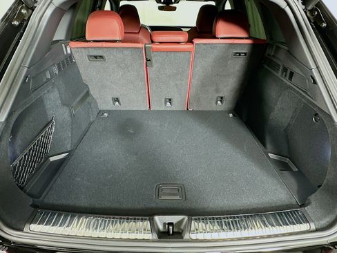 Used 2025 Audi SQ5 Prestige w/ Prestige Package AWD/4WD image 22