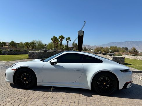 Used 2021 Porsche 911 Carrera RWD image 24