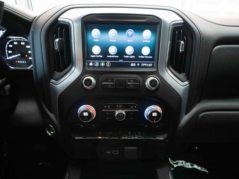 Used 2020 GMC Sierra 1500 Elevation w/ Elevation Value Package image 17