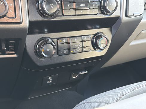 Used 2021 Ford F350 XLT w/ XLT Value Package image 23