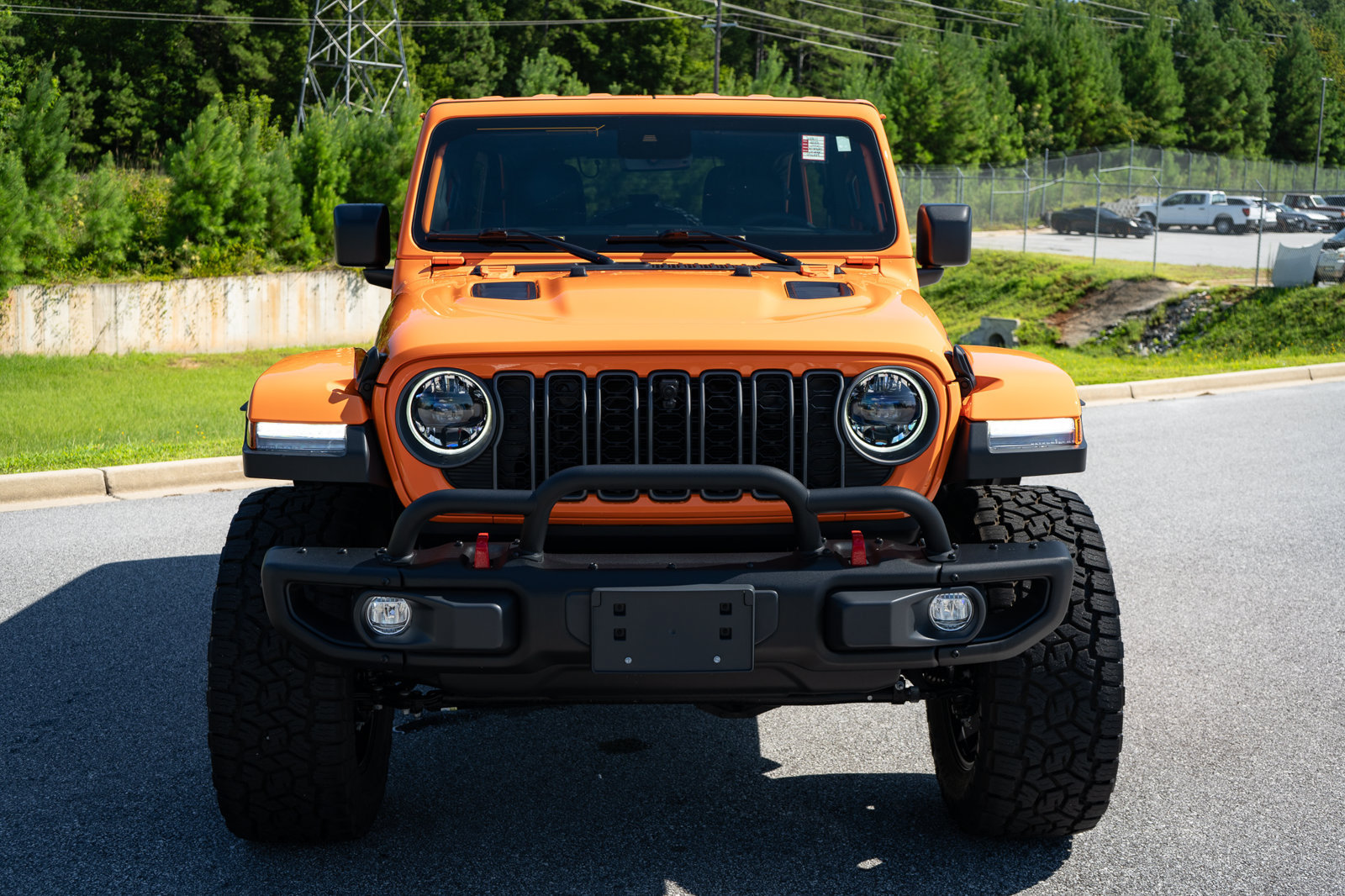 Used 2025 Jeep Wrangler Unlimited Rubicon AWD/4WD image 2