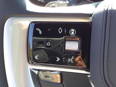 New 2025 Land Rover Range Rover SE image 16