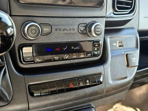Used 2023 RAM ProMaster 3500 FWD image 17
