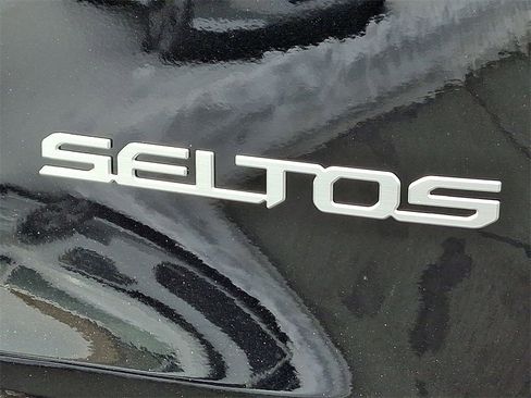 New 2026 Kia Seltos EX image 15