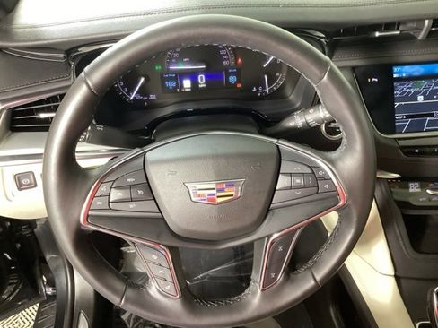 Used 2019 Cadillac XT5 Luxury w/ Sport Package image 28