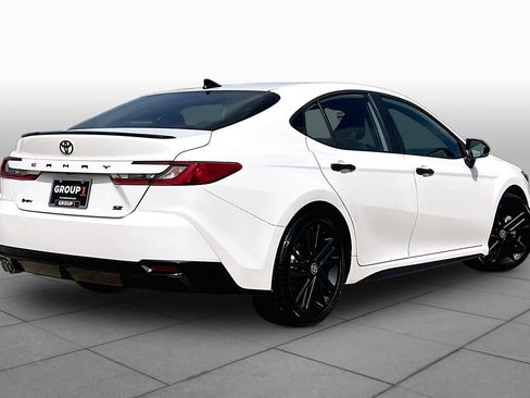 Used 2026 Toyota Camry Hybrid w/ Convenience Package FWD image 13