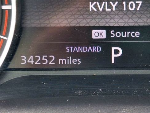 Certified 2023 Nissan Rogue SV FWD image 14