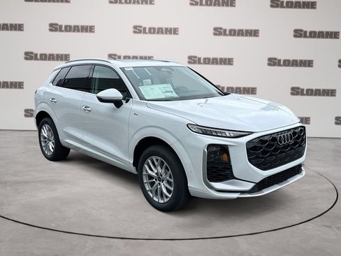 New 2026 Audi Q3 quattro 2.0T AWD/4WD image 7