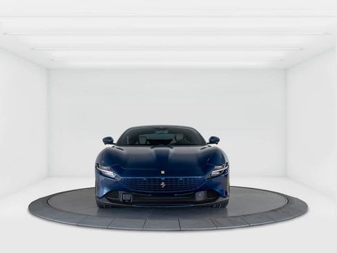 Used 2022 Ferrari Roma RWD image 8