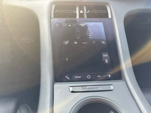 Used 2022 Porsche Taycan 4 Cross Turismo image 17