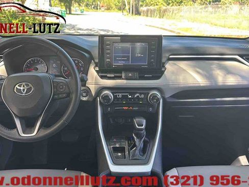 Used 2021 Toyota RAV4 XLE Premium FWD image 21