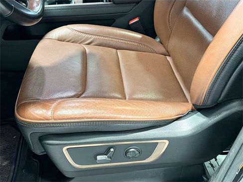 Used 2022 RAM 1500 Limited w/ Body Color Bumper Group image 17