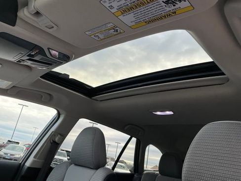 Used 2025 Subaru Outback Premium w/ Popular Package #1A image 10