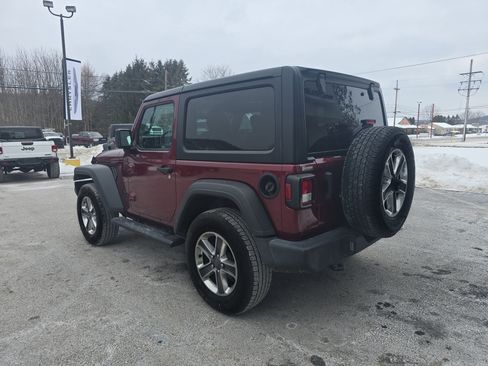 Used 2021 Jeep Wrangler Sport S image 6