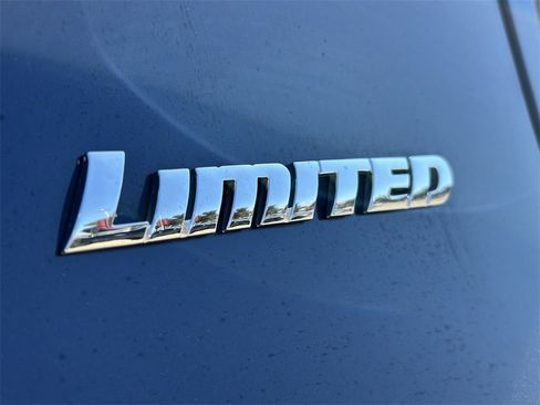 Used 2023 Toyota Tundra Limited image 12