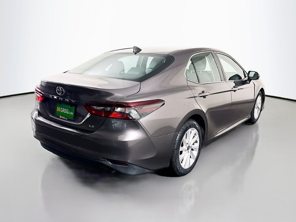 Used 2022 Toyota Camry LE FWD image 10