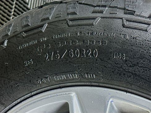 Used 2019 Chevrolet Silverado 1500 LTZ image 34