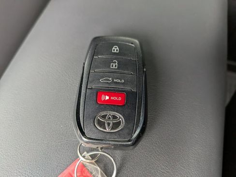 Certified 2023 Toyota Crown Limited image 27