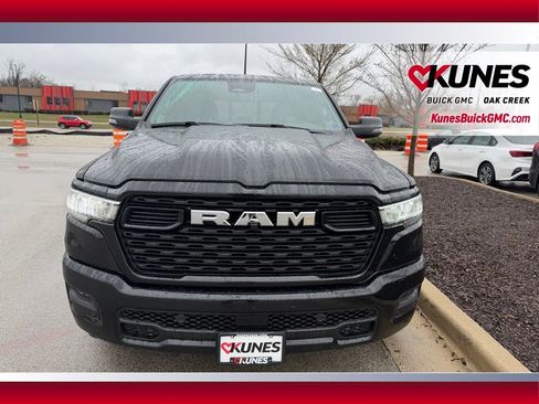 Used 2025 RAM 1500 Big Horn AWD/4WD image 3