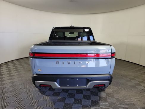 Used 2022 Rivian R1T Adventure AWD/4WD image 4