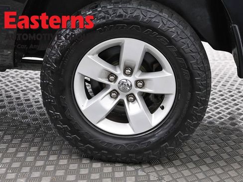 Used 2018 RAM 1500 Express image 33