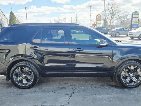 Used 2018 Ford Explorer Sport image 7