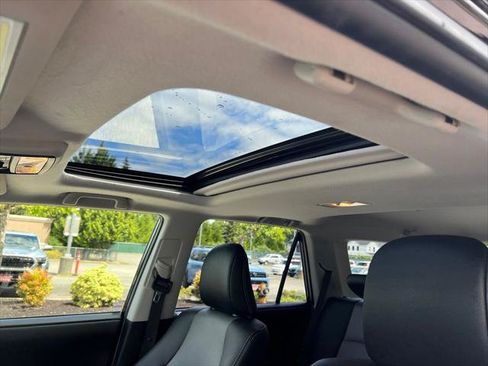 Certified 2022 Toyota 4Runner SR5 Premium w/ Moonroof Package AWD/4WD image 15