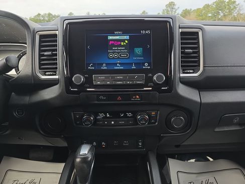 Used 2024 Nissan Frontier SV w/ SV Convenience Package image 23