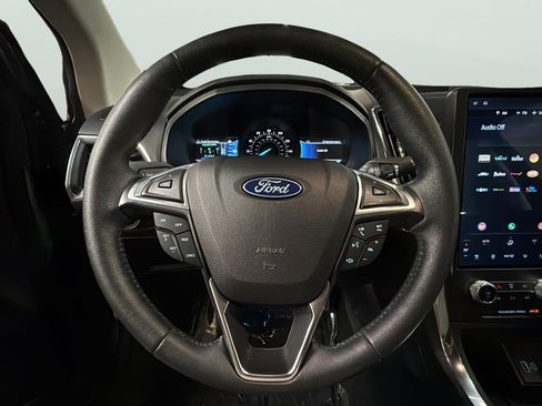 Used 2024 Ford Edge Titanium AWD/4WD image 21
