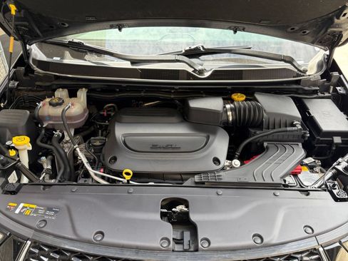 Used 2025 Chrysler Pacifica Select FWD image 30