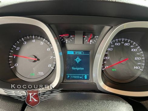 Used 2017 Chevrolet Equinox LT w/ Convenience Package image 15